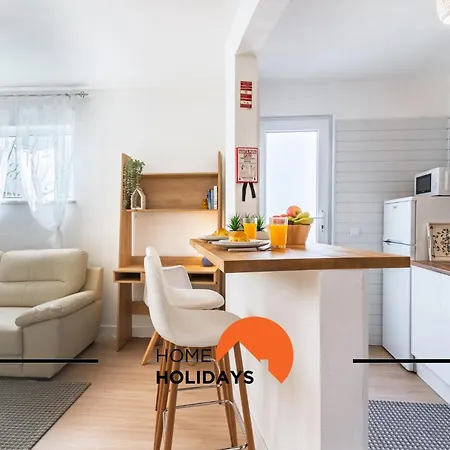 Апартаменти #313 Travessa Dos Arcos Flat By Holidays *