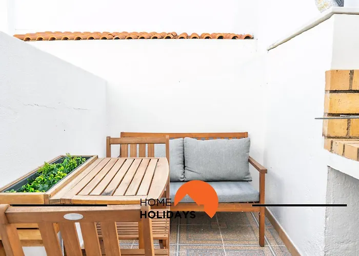 #313 Travessa Dos Arcos Flat By Holidays Апартаменти *